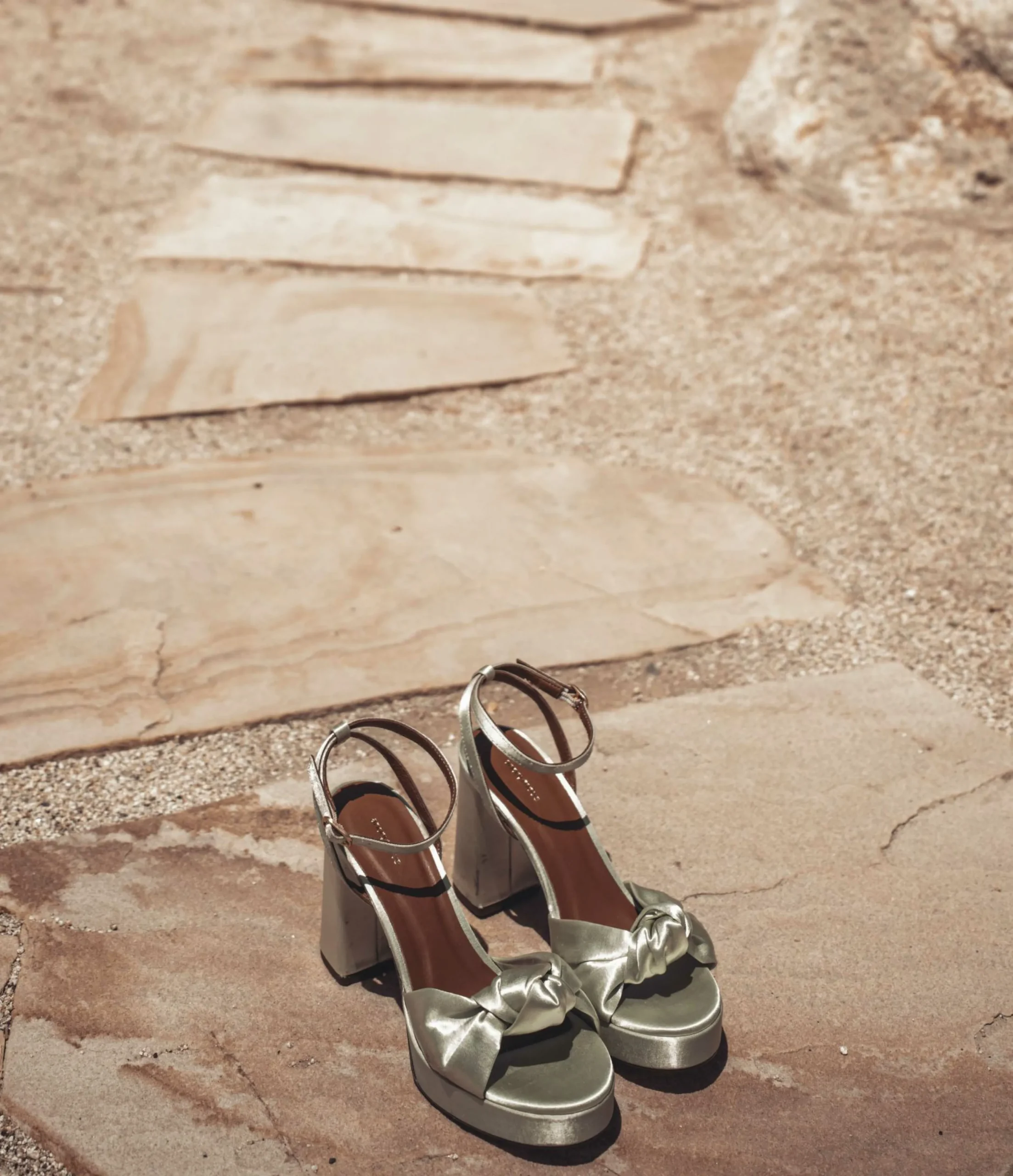 Aliza 85 platform