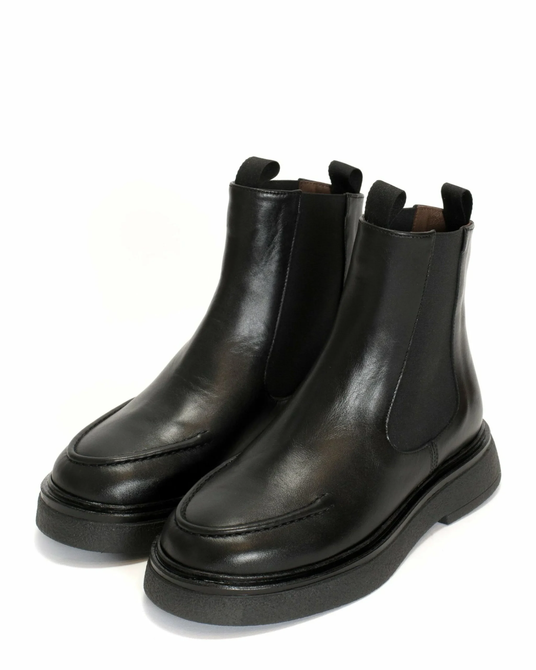 Kikie flat platform