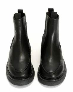 Kikie flat platform