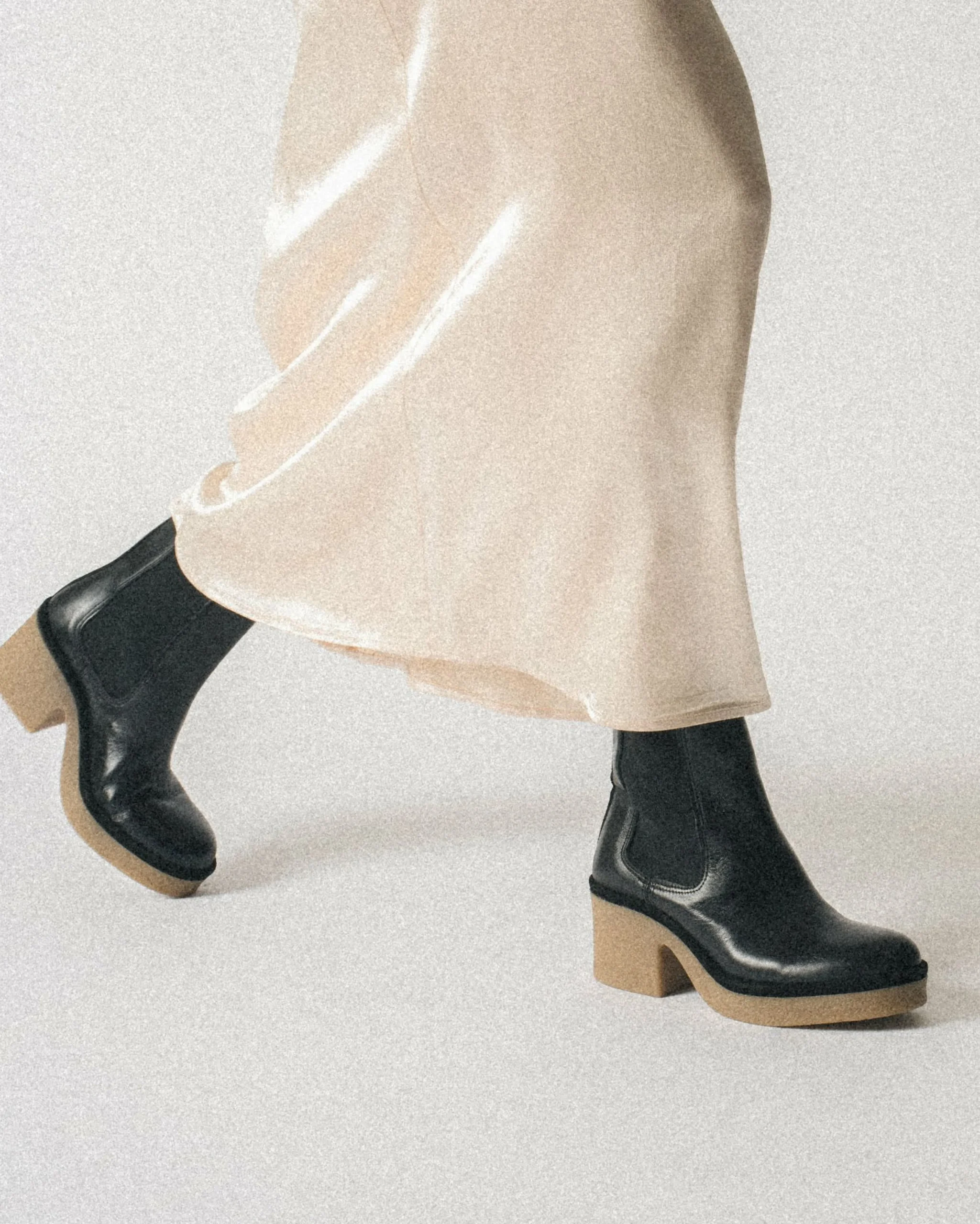 Laurell 65 platform