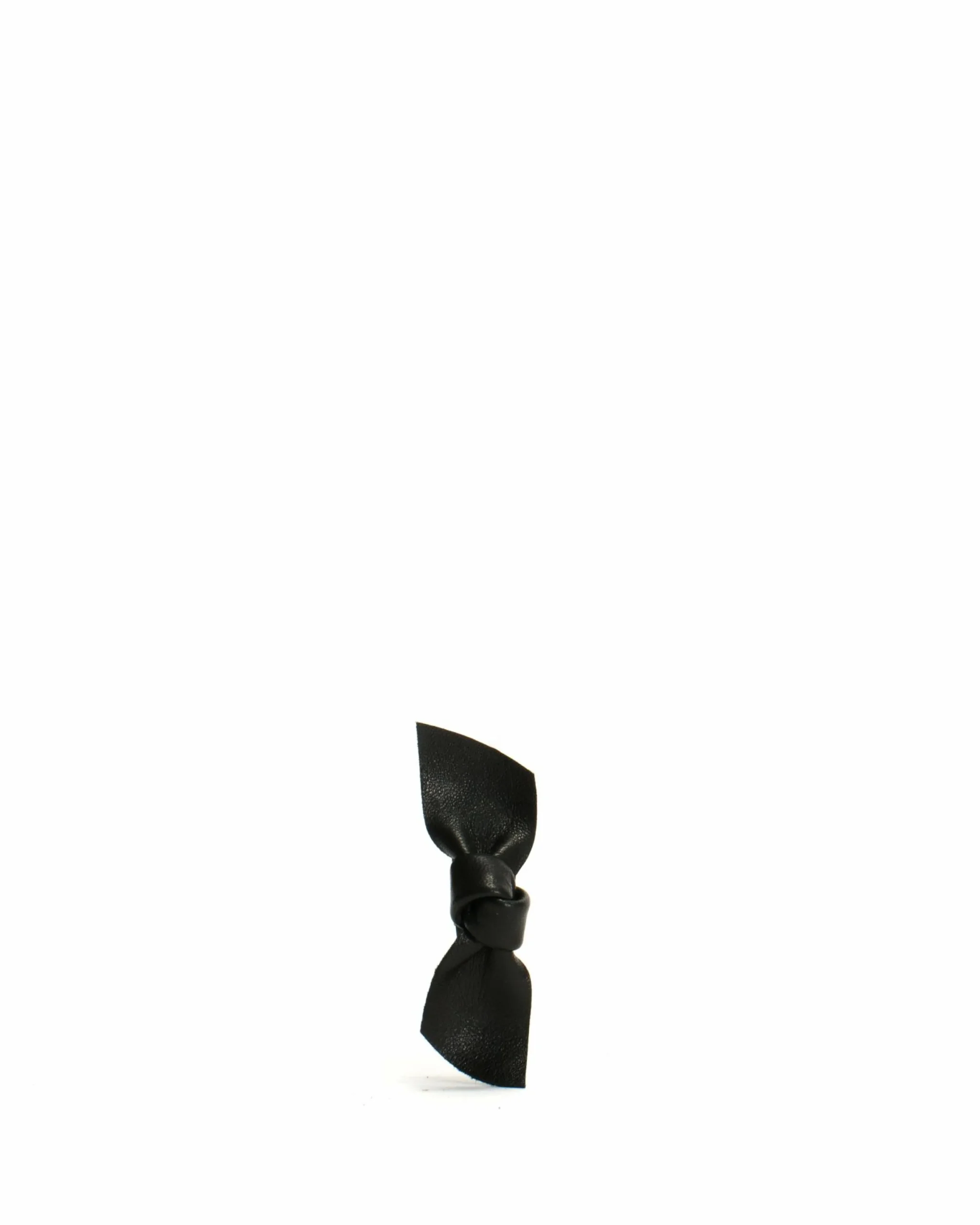 Nabie hair clip petite bow