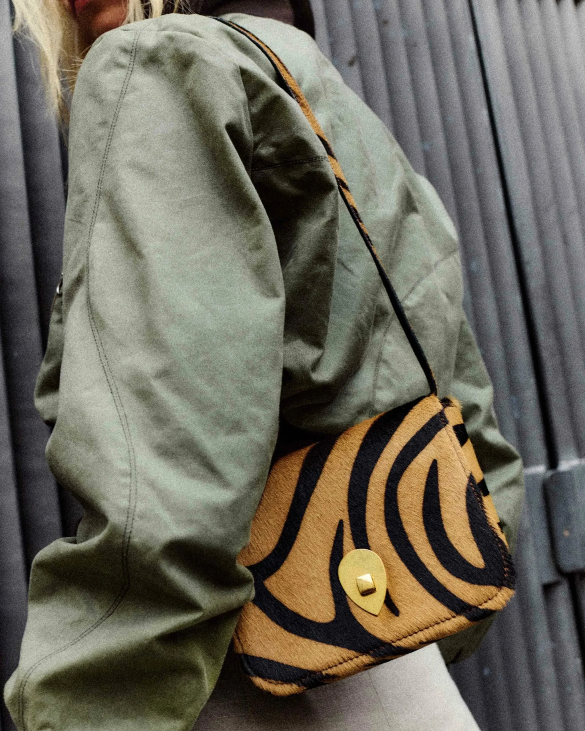 Nielle petite crossover bag